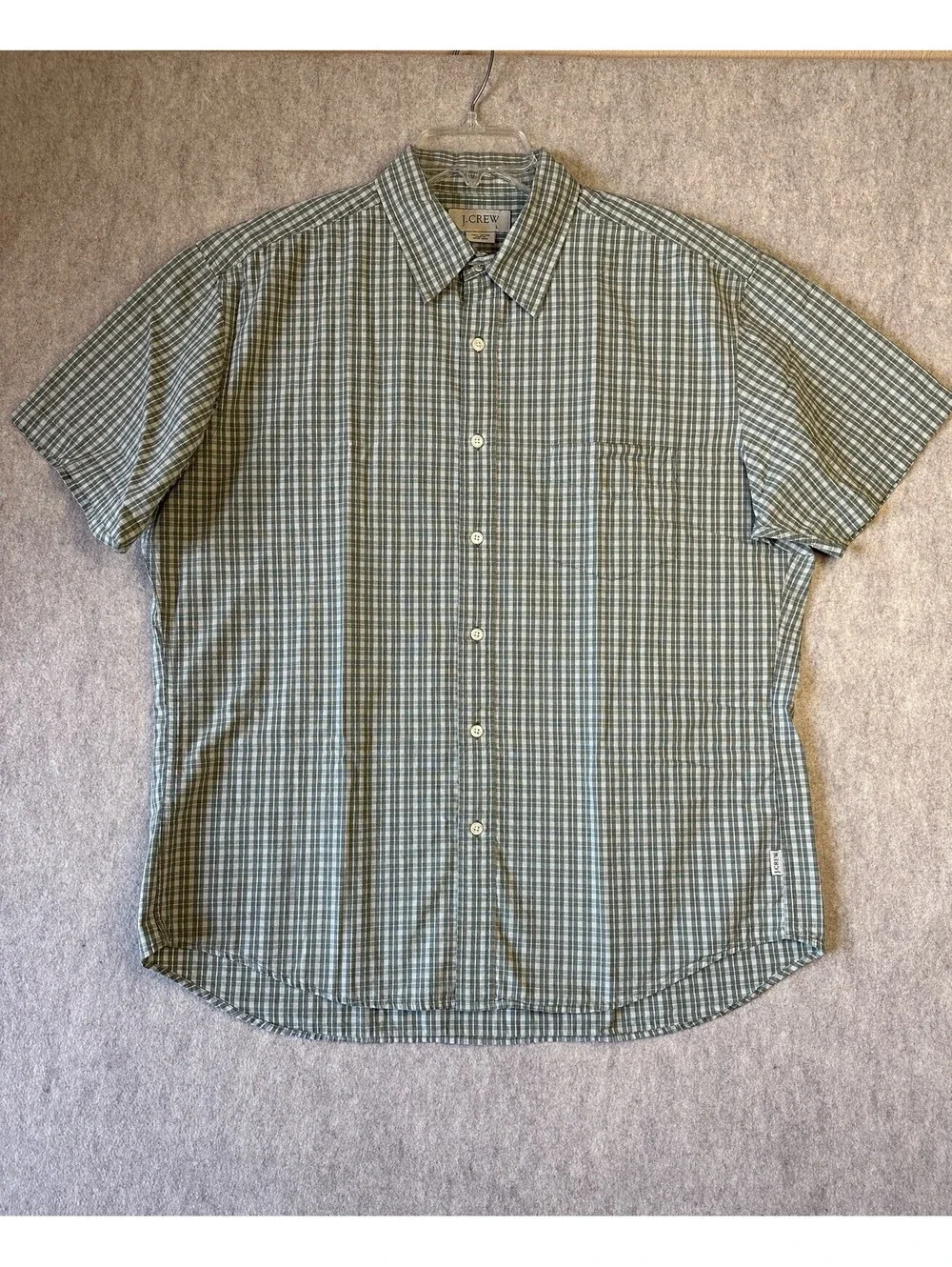 J Crew Green White Plaid Short  Sleeve Button Down Shirt Men’s Lg Cotton